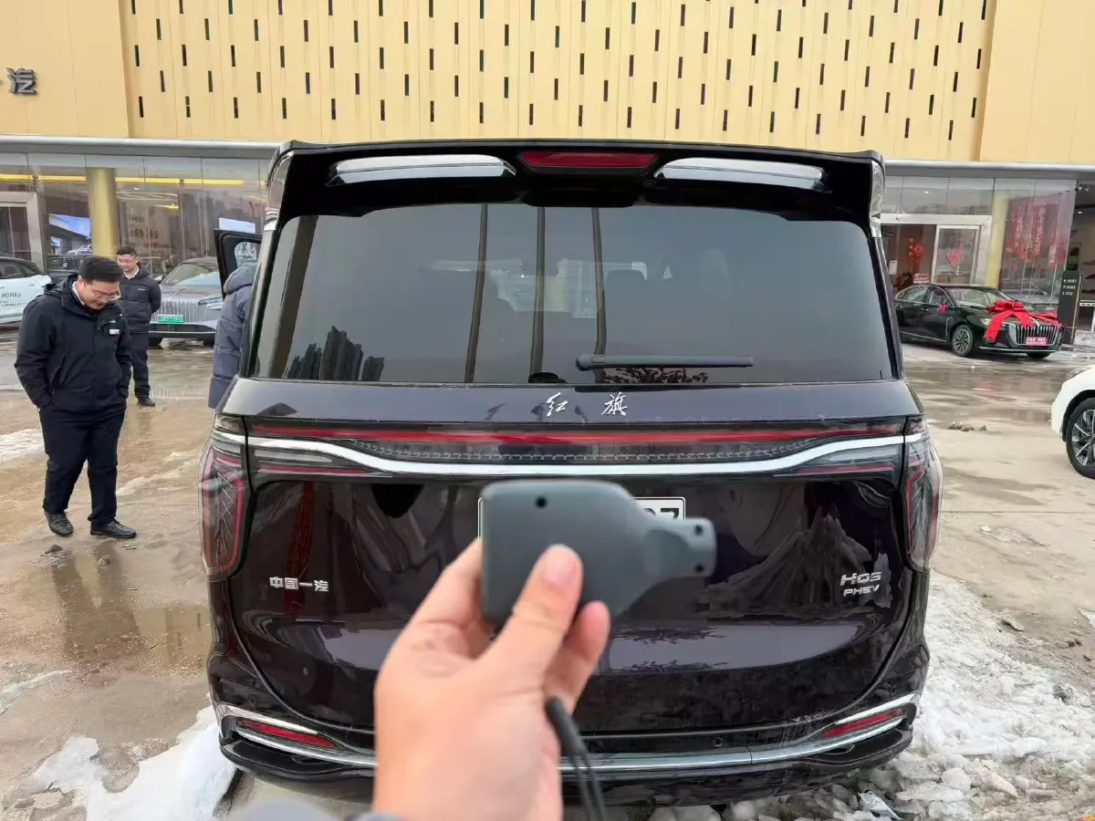 2024 HongQi HQ9 2.0T 163HP L4 1DHT PHEV 20.14KWH,autocango,china used car exporter,china ev exporter,chinese used car exporter,chinese used ev exporter