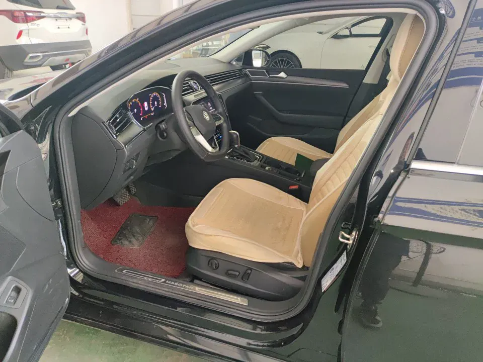 2020 Volkswagen Magotan 2.0T 186HP L4 7DCT,autocango,china used car exporter,china ev exporter,chinese used car exporter,chinese used ev exporter
