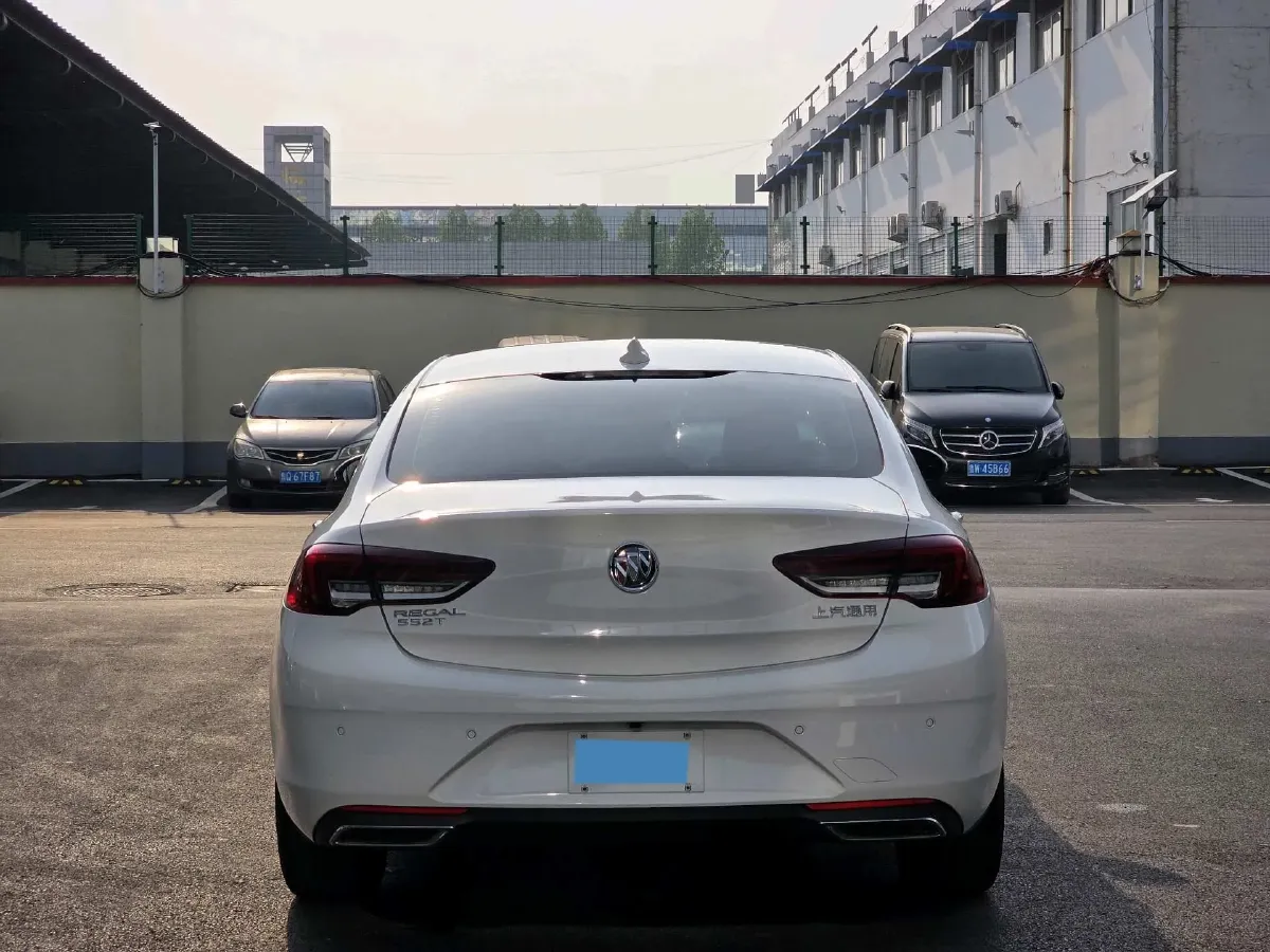 2022 Buick Regal 1.5T 169HP L4 9AT,autocango,china used car exporter,china ev exporter,chinese used car exporter,chinese used ev exporter