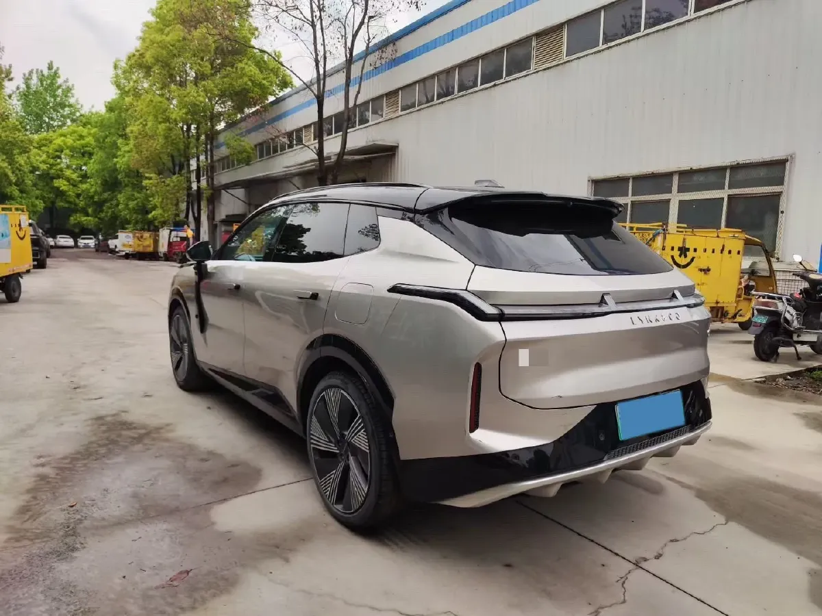 2023 LYNK&CO 08 EM-P 1.5T 163HP L4 3DHT PHEV 39.6KWH,autocango,china used car exporter,china ev exporter,chinese used car exporter,chinese used ev exporter