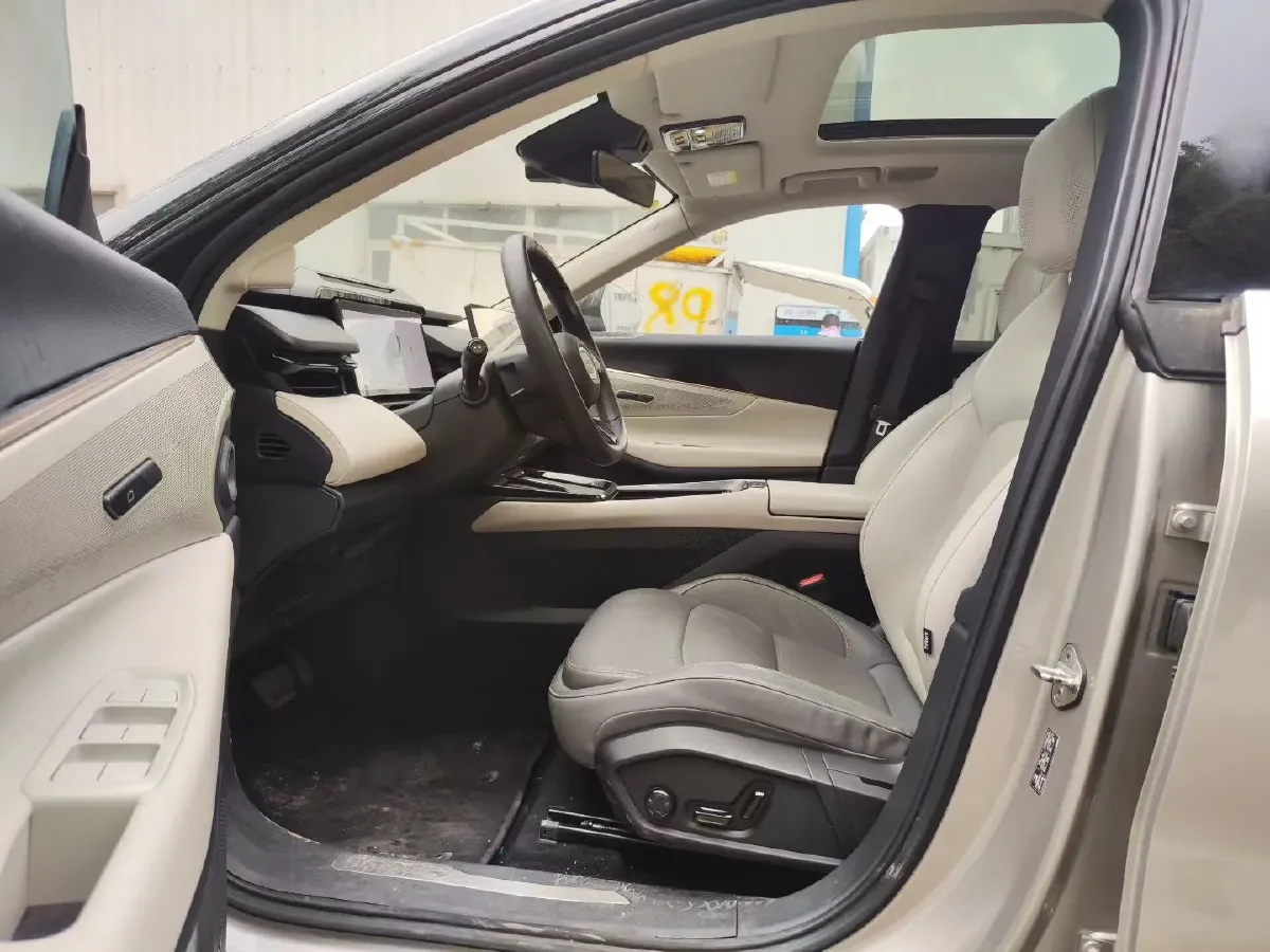 2023 LYNK&CO 08 EM-P 1.5T 163HP L4 3DHT PHEV 39.6KWH,autocango,china used car exporter,china ev exporter,chinese used car exporter,chinese used ev exporter