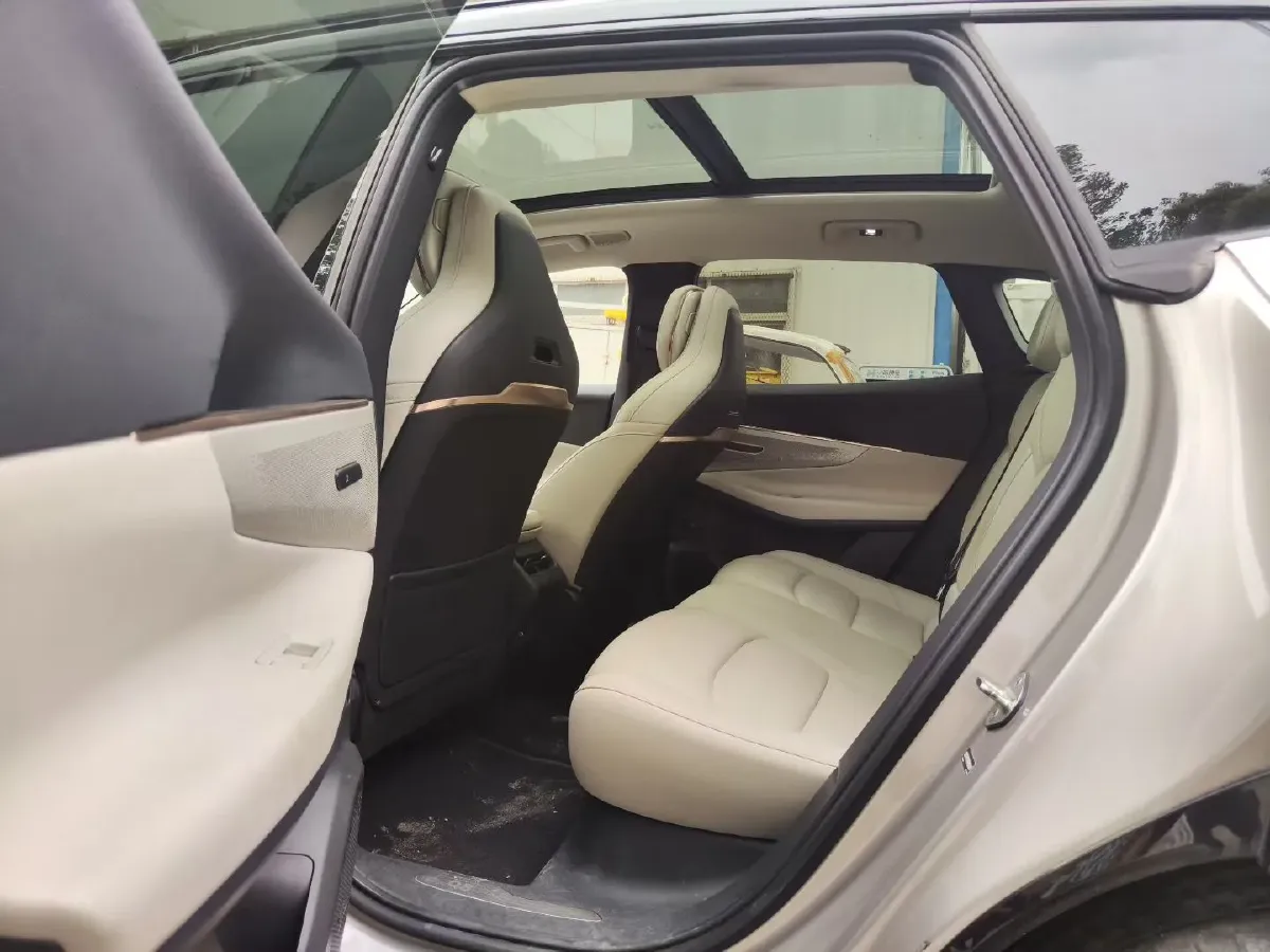 2023 LYNK&CO 08 EM-P 1.5T 163HP L4 3DHT PHEV 39.6KWH,autocango,china used car exporter,china ev exporter,chinese used car exporter,chinese used ev exporter