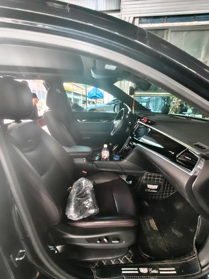 2020 Cadillac XT6 2.0T 237HP L4 9AT,autocango,china used car exporter,china ev exporter,chinese used car exporter,chinese used ev exporter