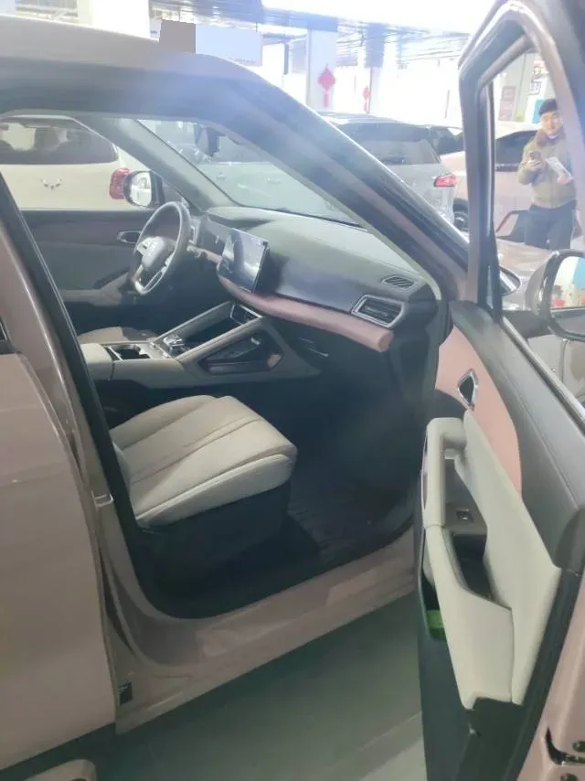 2025 BYD YuanUP BEV 45.12KWH,autocango,china used car exporter,china ev exporter,chinese used car exporter,chinese used ev exporter