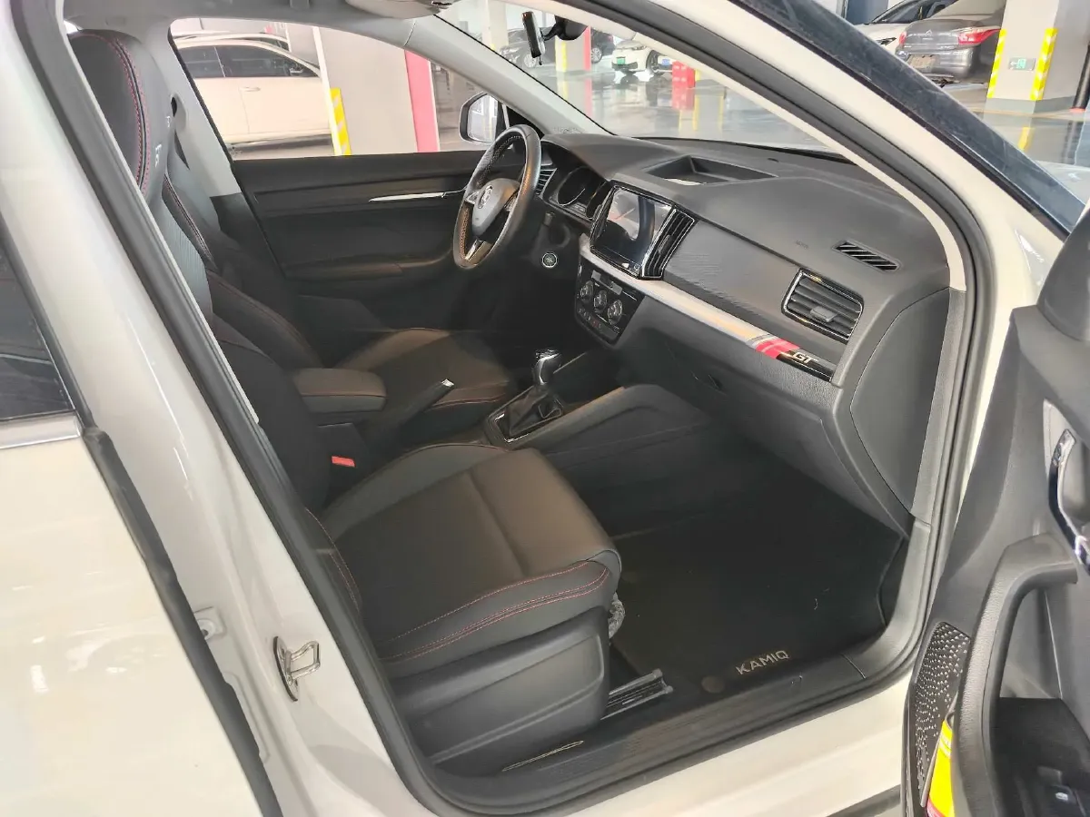 2021 Skoda Kamiq 1.2T 116HP L4 7DCT,autocango,china used car exporter,china ev exporter,chinese used car exporter,chinese used ev exporter
