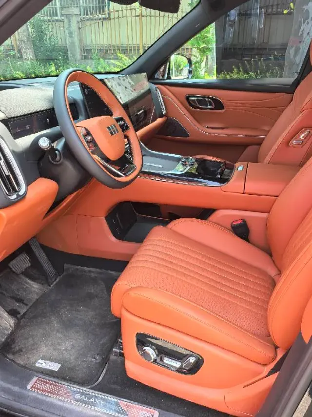 2025 Volkswagen Tiguan L 2.0T 220HP L4 7DCT,autocango,china used car exporter,china ev exporter,chinese used car exporter,chinese used ev exporter