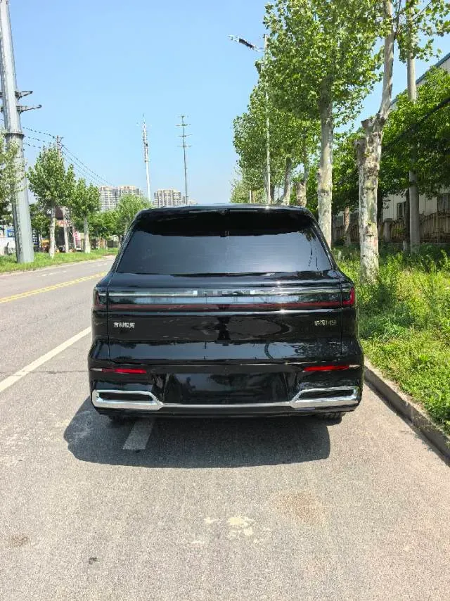 2025 Volkswagen Tiguan L 2.0T 220HP L4 7DCT,autocango,china used car exporter,china ev exporter,chinese used car exporter,chinese used ev exporter