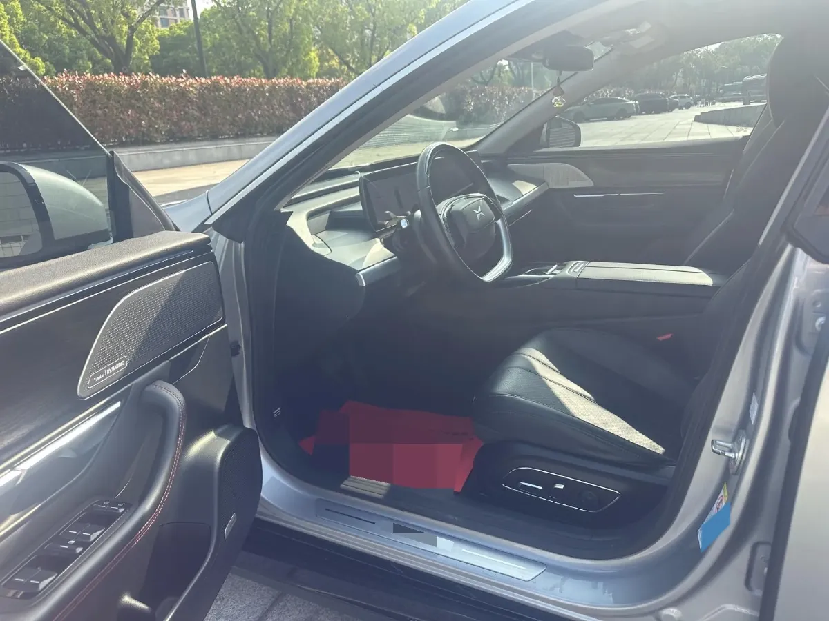 2020 DS 7 1.6T 215HP L4 8AT,autocango,china used car exporter,china ev exporter,chinese used car exporter,chinese used ev exporter