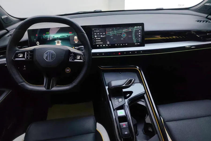 2022 MG 5 Scorpio 1.5T 181HP L4 7DCT,autocango,china used car exporter,china ev exporter,chinese used car exporter,chinese used ev exporter