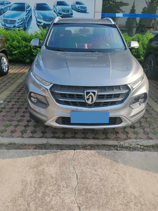 2017 BaoJun 310W 1.5L 105HP L4 6MT,autocango,china used car exporter,china ev exporter,chinese used car exporter,chinese used ev exporter
