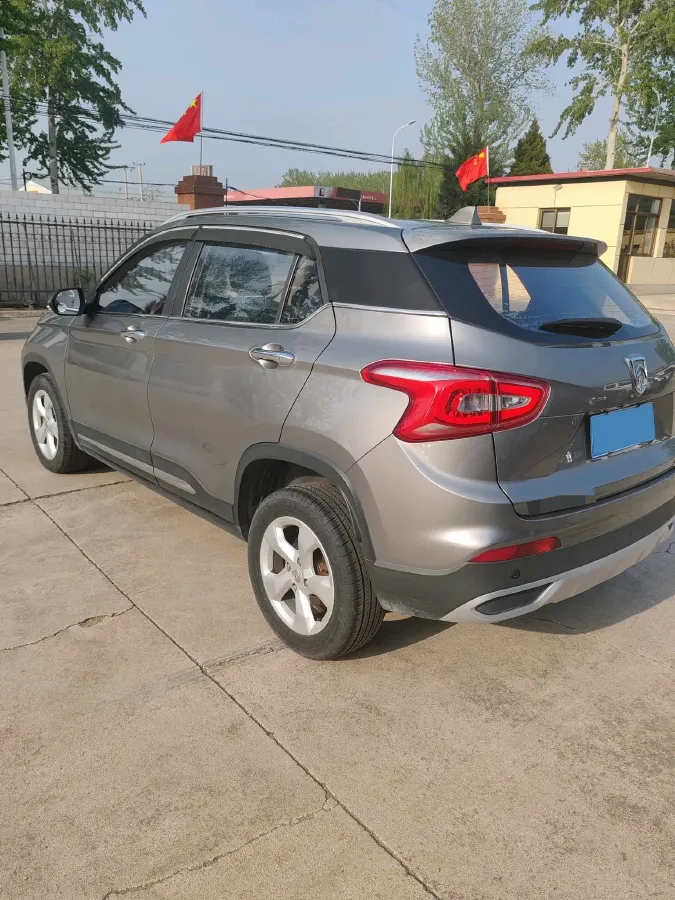 2017 BaoJun 310W 1.5L 105HP L4 6MT,autocango,china used car exporter,china ev exporter,chinese used car exporter,chinese used ev exporter