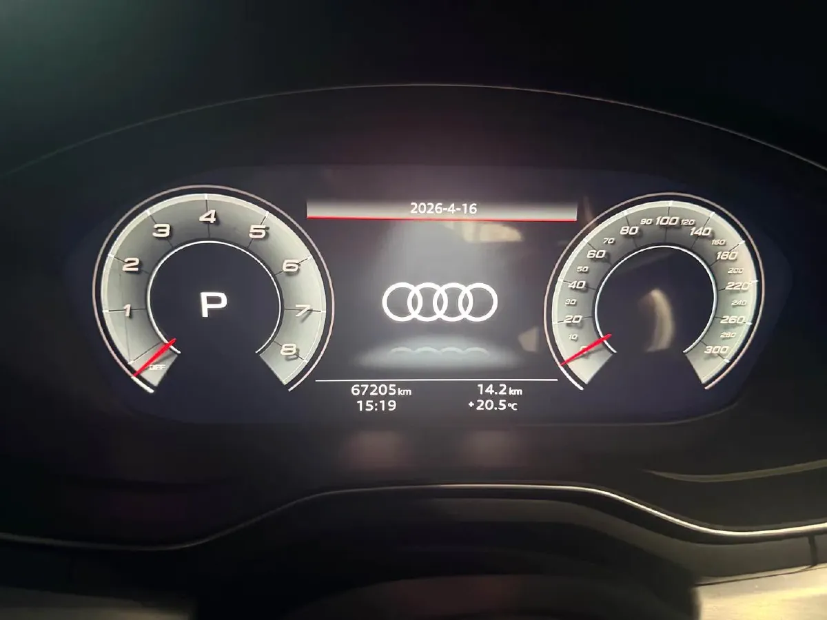 2022 Audi A4L 2.0T 190HP L4 7DCT,autocango,china used car exporter,china ev exporter,chinese used car exporter,chinese used ev exporter