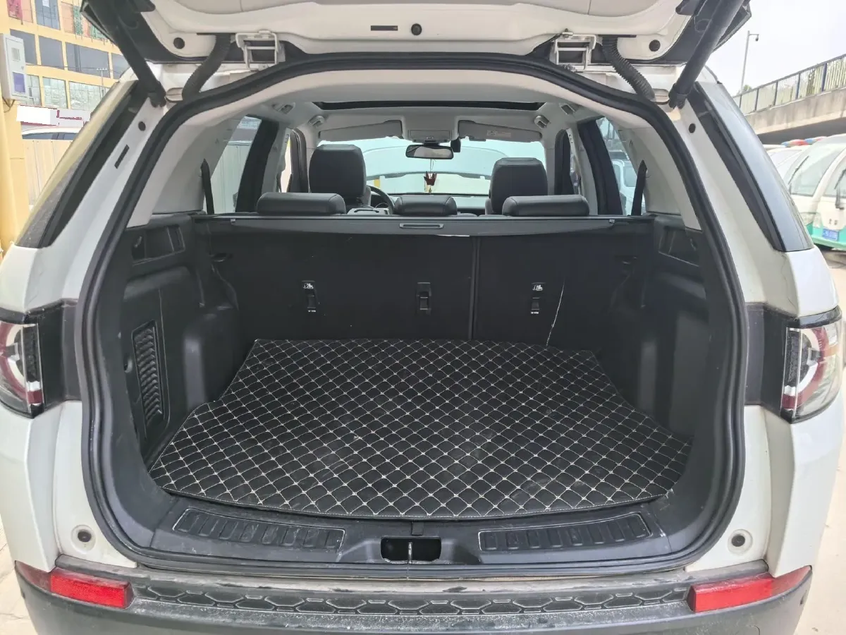 2018 Land Rover Discovery Sport 2.0T 241HP L4 9AT,autocango,china used car exporter,china ev exporter,chinese used car exporter,chinese used ev exporter