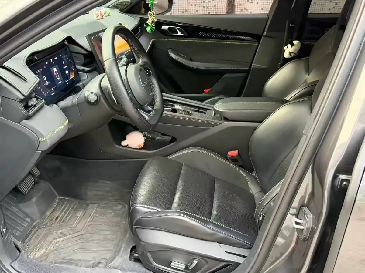 2023 LYNK&CO 03 2.0T 254HP L4 7DCT,autocango,china used car exporter,china ev exporter,chinese used car exporter,chinese used ev exporter