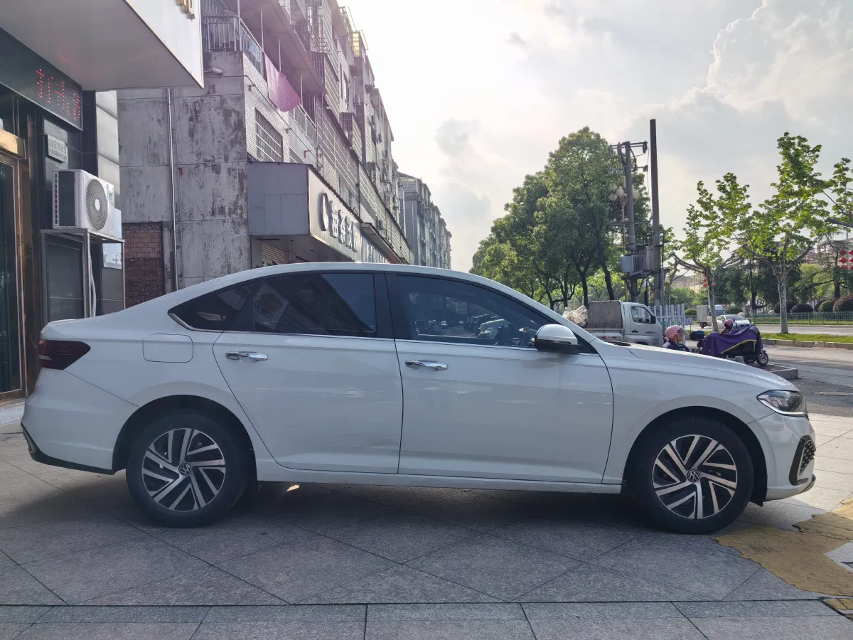 2024 Volkswagen Lavida 1.5L 110HP L4 6AT,autocango,china used car exporter,china ev exporter,chinese used car exporter,chinese used ev exporter