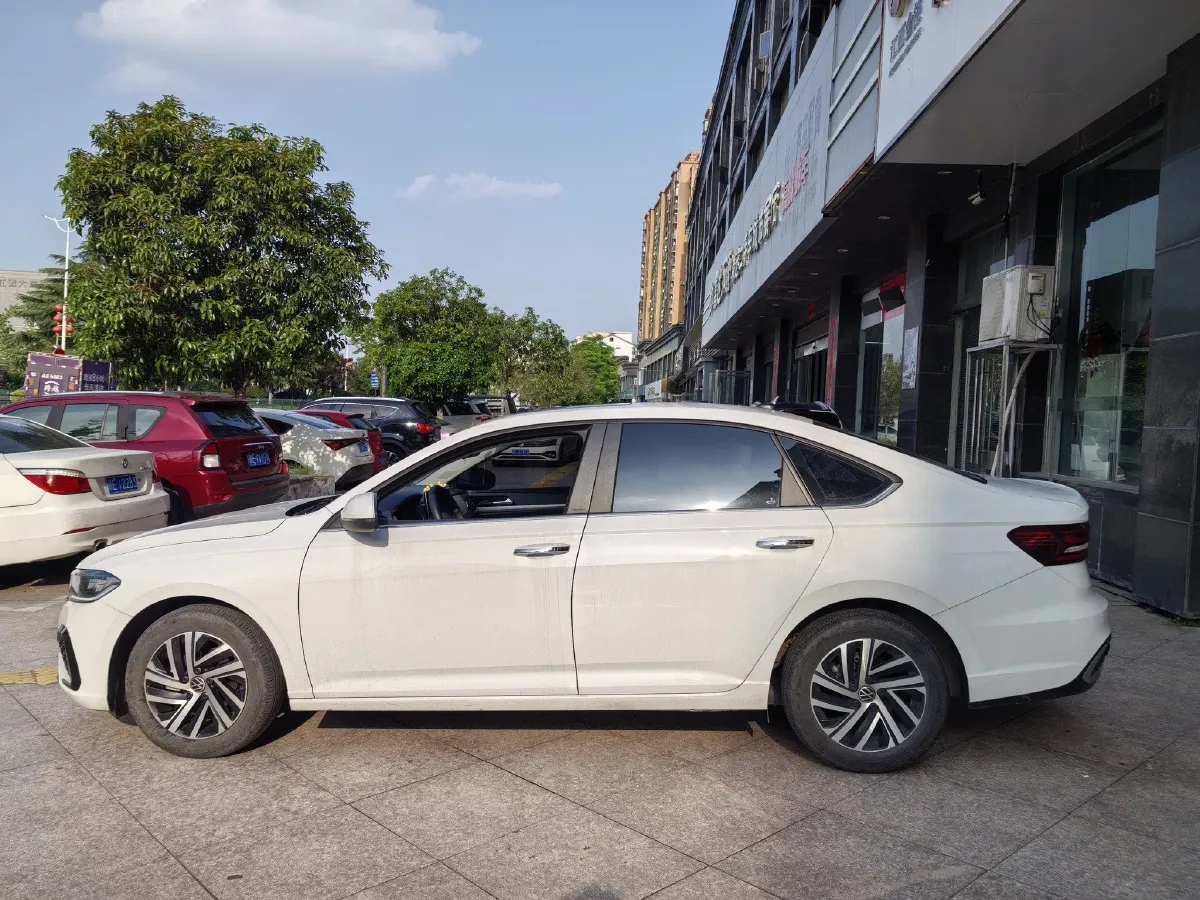 2024 Volkswagen Lavida 1.5L 110HP L4 6AT,autocango,china used car exporter,china ev exporter,chinese used car exporter,chinese used ev exporter