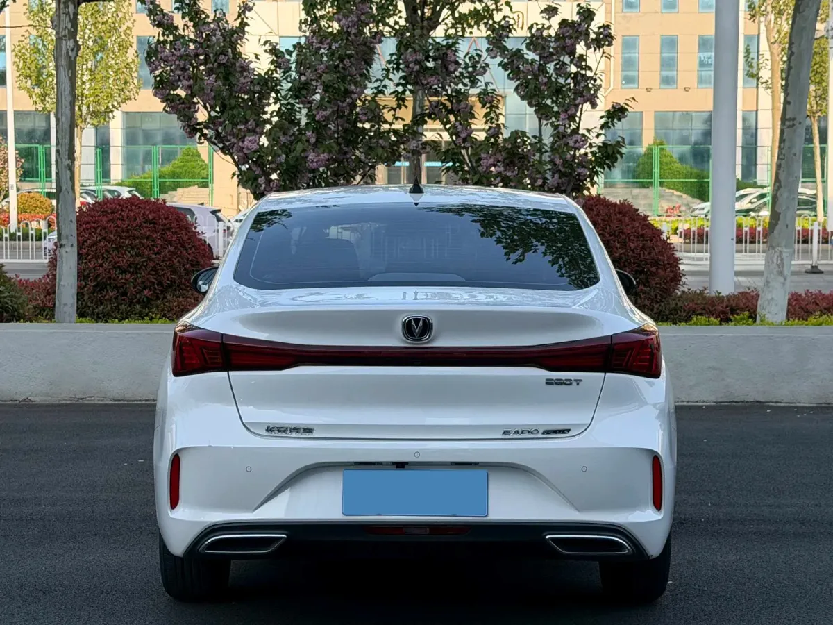 2023 ChangAn Eado 1.4T 160HP L4 7DCT,autocango,china used car exporter,china ev exporter,chinese used car exporter,chinese used ev exporter