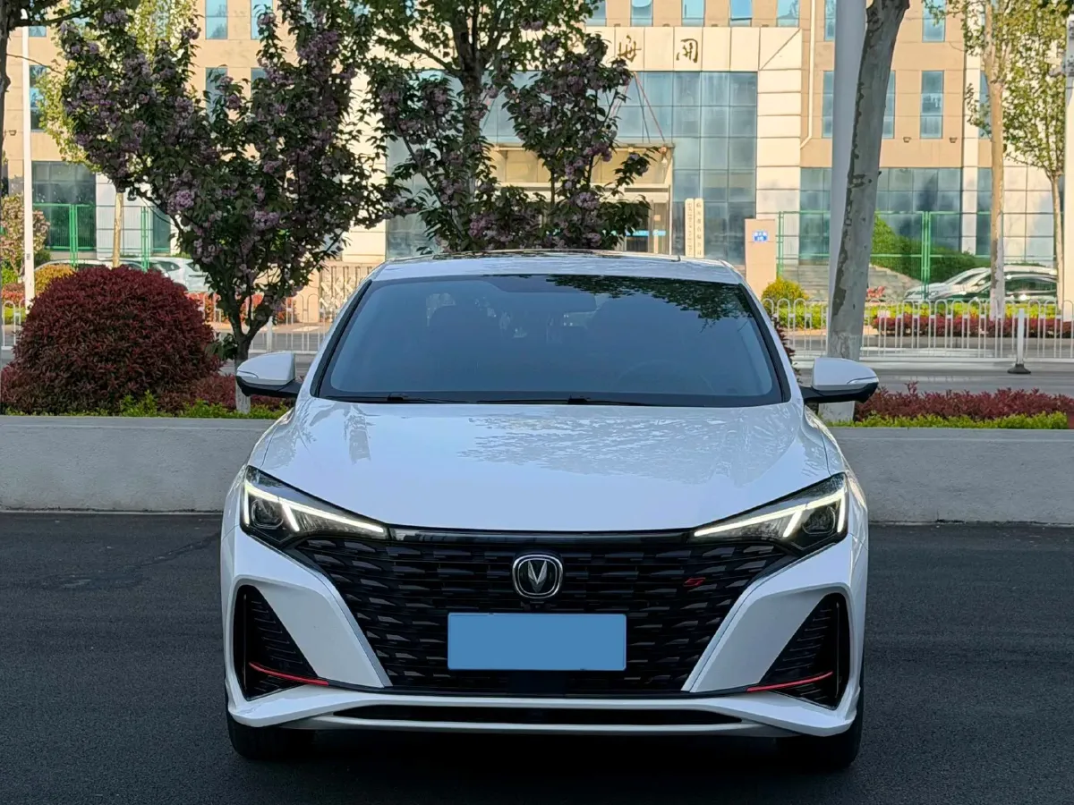 2023 ChangAn Eado 1.4T 160HP L4 7DCT,autocango,china used car exporter,china ev exporter,chinese used car exporter,chinese used ev exporter