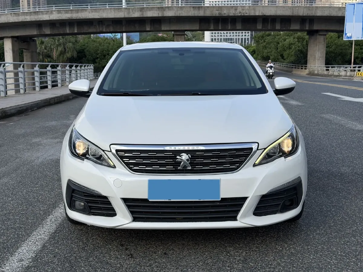 2018 Peugeot 308 1.2T 136HP L3 6AT,autocango,china used car exporter,china ev exporter,chinese used car exporter,chinese used ev exporter
