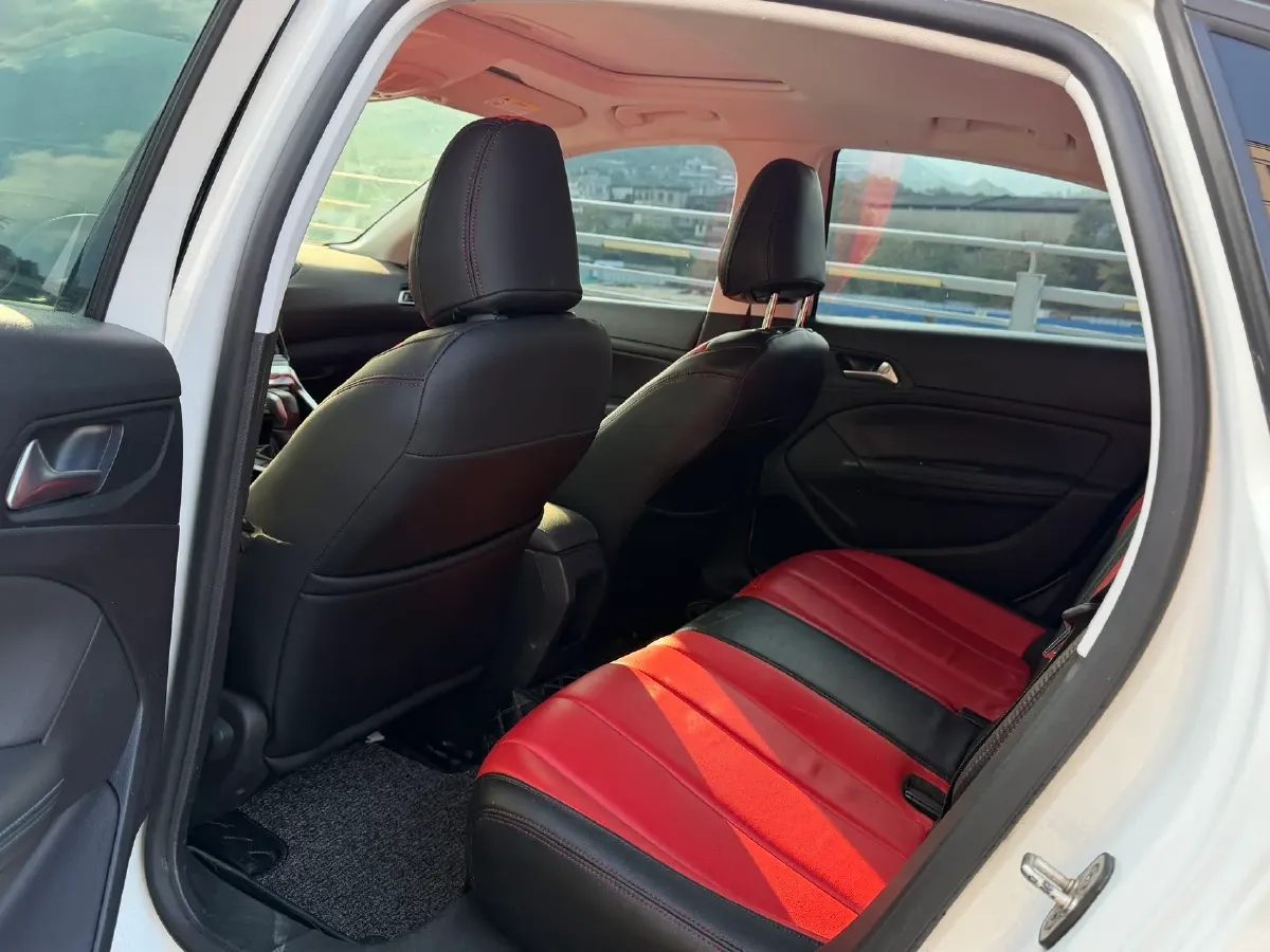 2018 Peugeot 308 1.2T 136HP L3 6AT,autocango,china used car exporter,china ev exporter,chinese used car exporter,chinese used ev exporter