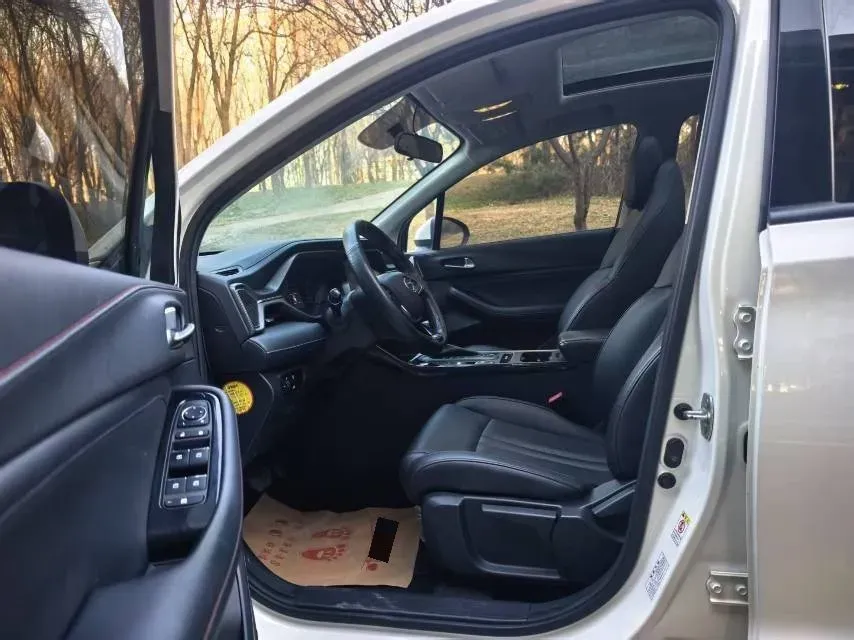 2021 GAC Trumpchi GS4 1.5T 169HP L4 6AT,autocango,china used car exporter,china ev exporter,chinese used car exporter,chinese used ev exporter