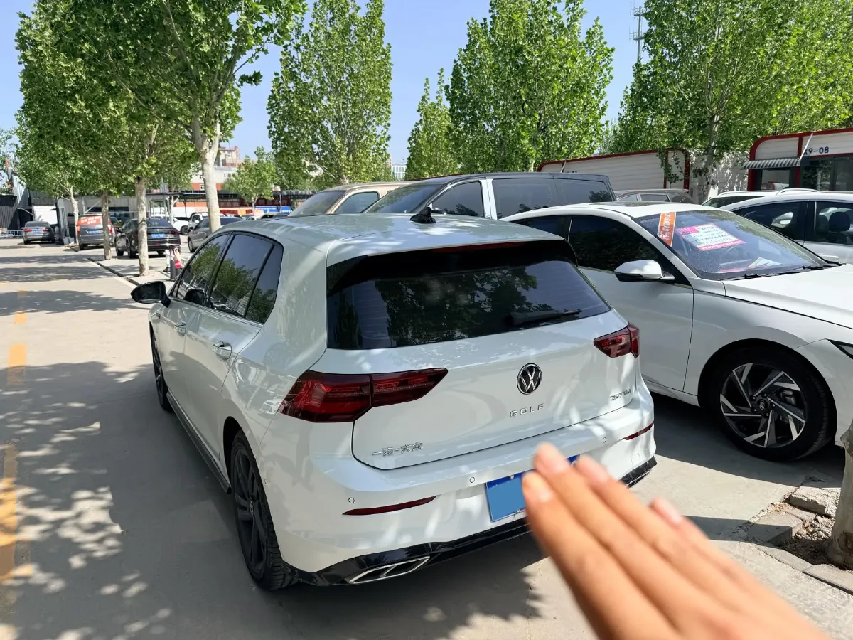 2023 Volkswagen Golf 1.4T 150HP L4 7DCT,autocango,china used car exporter,china ev exporter,chinese used car exporter,chinese used ev exporter