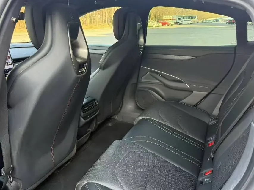 2024 MI SU7 BEV 101KWH,autocango,china used car exporter,china ev exporter,chinese used car exporter,chinese used ev exporter