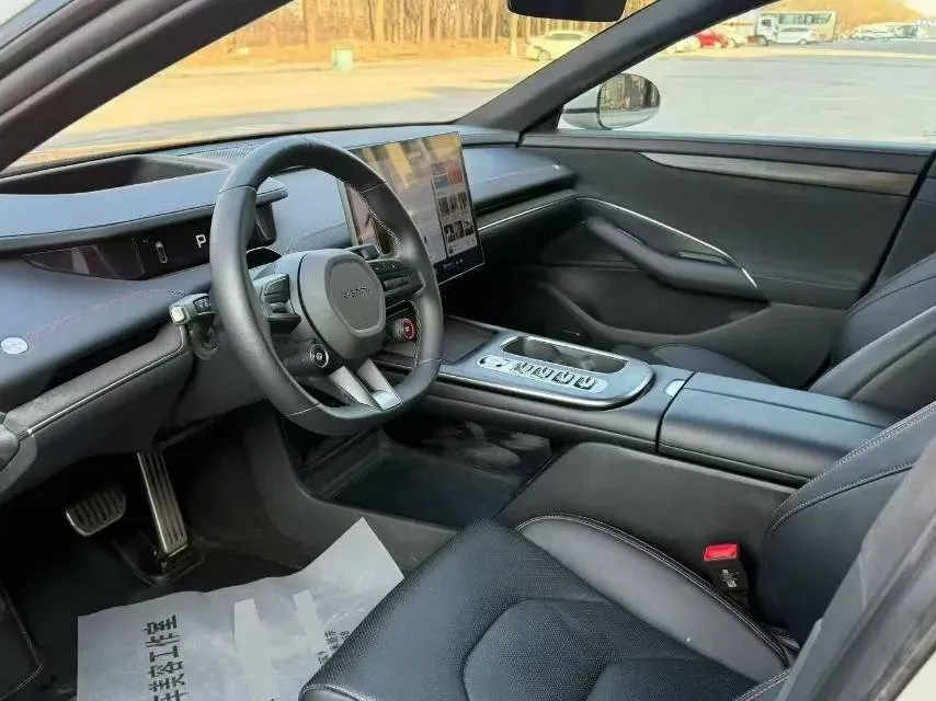 2024 MI SU7 BEV 101KWH,autocango,china used car exporter,china ev exporter,chinese used car exporter,chinese used ev exporter