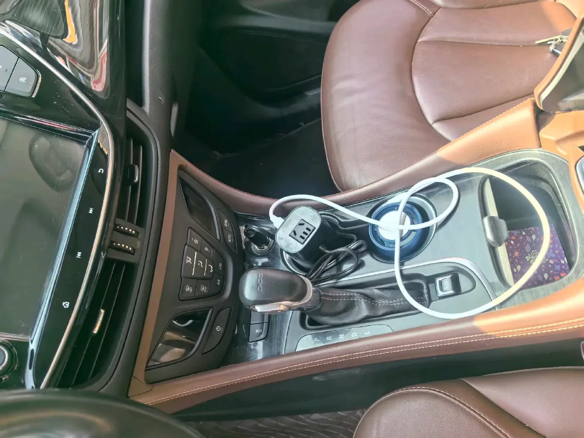 2021 Buick EnvisionPlus 1.5T 169HP L4 7DCT,autocango,china used car exporter,china ev exporter,chinese used car exporter,chinese used ev exporter