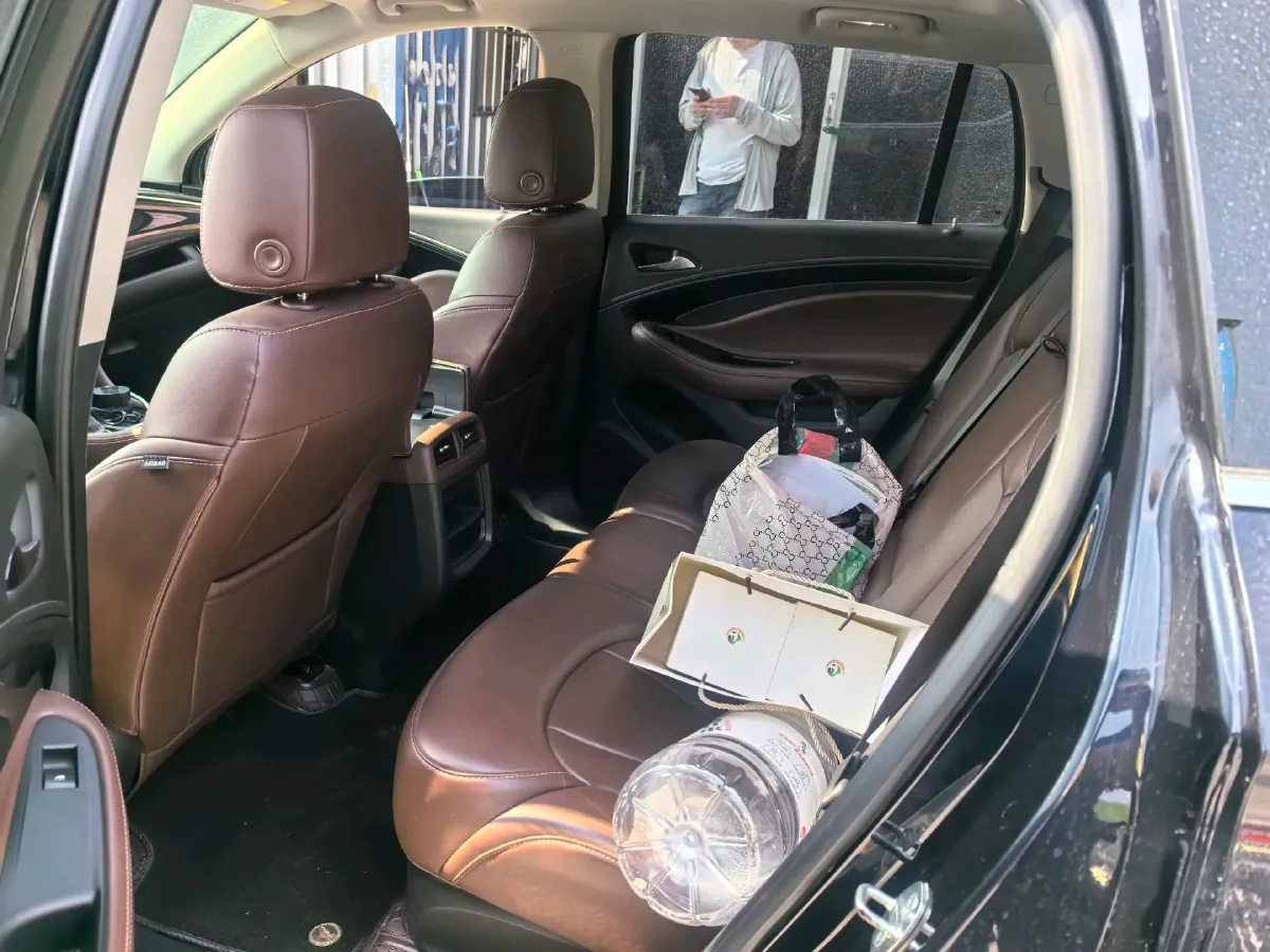 2021 Buick EnvisionPlus 1.5T 169HP L4 7DCT,autocango,china used car exporter,china ev exporter,chinese used car exporter,chinese used ev exporter