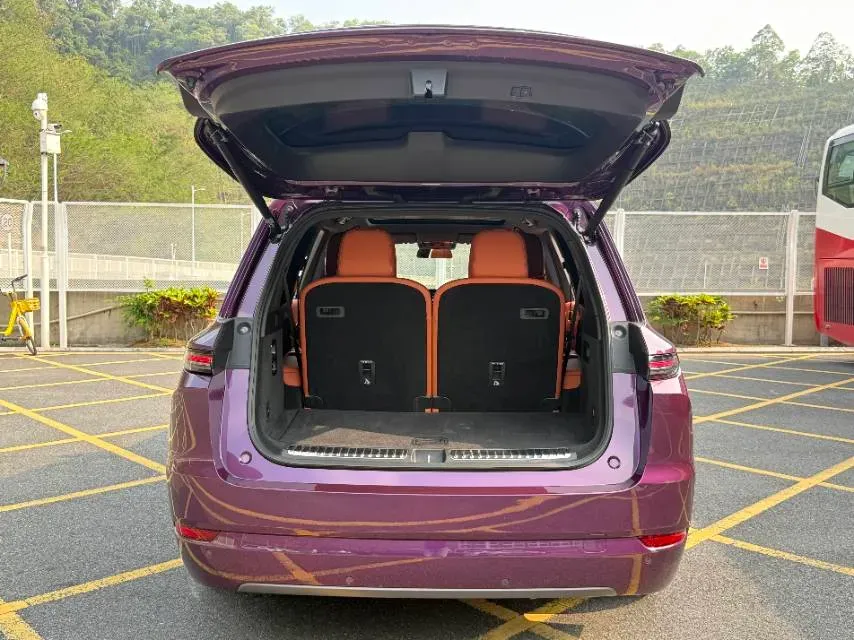 2023 Li L9 Range Extended 154HP REEV 42.6KWH,autocango,china used car exporter,china ev exporter,chinese used car exporter,chinese used ev exporter