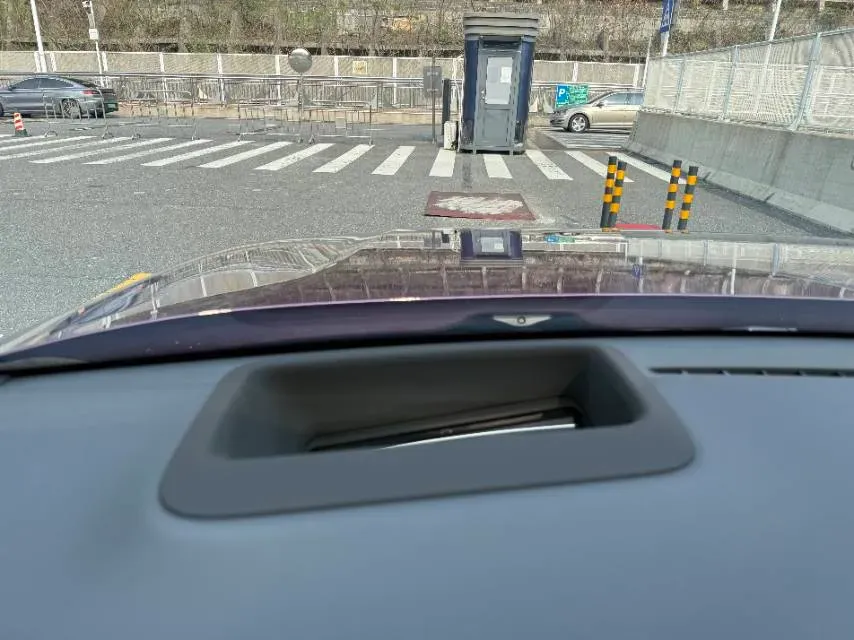 2023 Li L9 Range Extended 154HP REEV 42.6KWH,autocango,china used car exporter,china ev exporter,chinese used car exporter,chinese used ev exporter