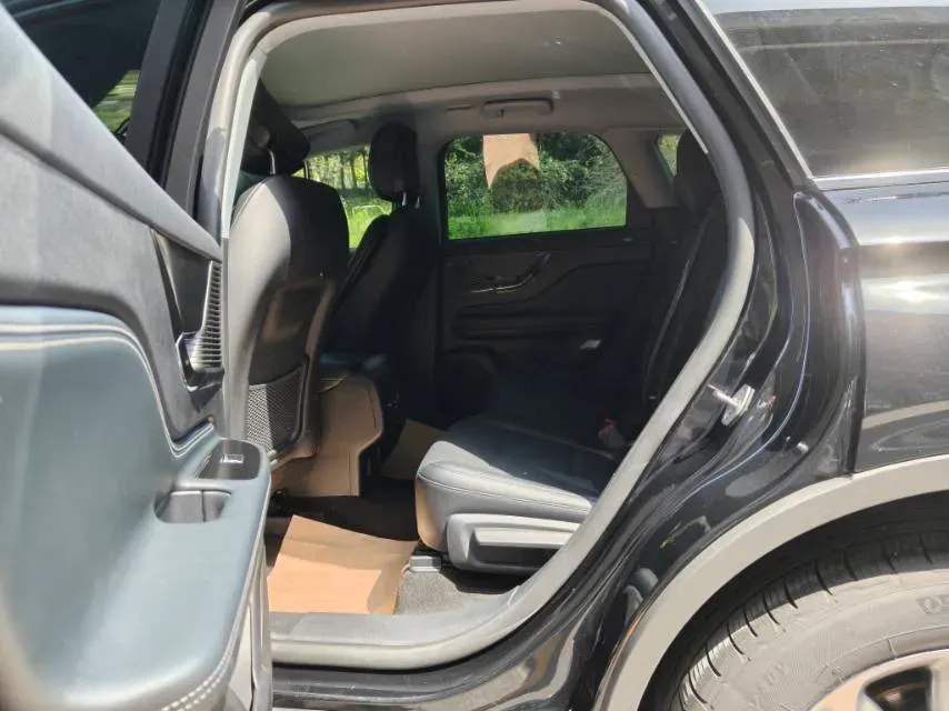 2021 Lincoln Corsair 2.0T 245HP L4 8AT,autocango,china used car exporter,china ev exporter,chinese used car exporter,chinese used ev exporter