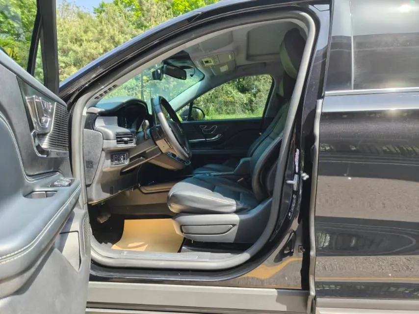 2021 Lincoln Corsair 2.0T 245HP L4 8AT,autocango,china used car exporter,china ev exporter,chinese used car exporter,chinese used ev exporter