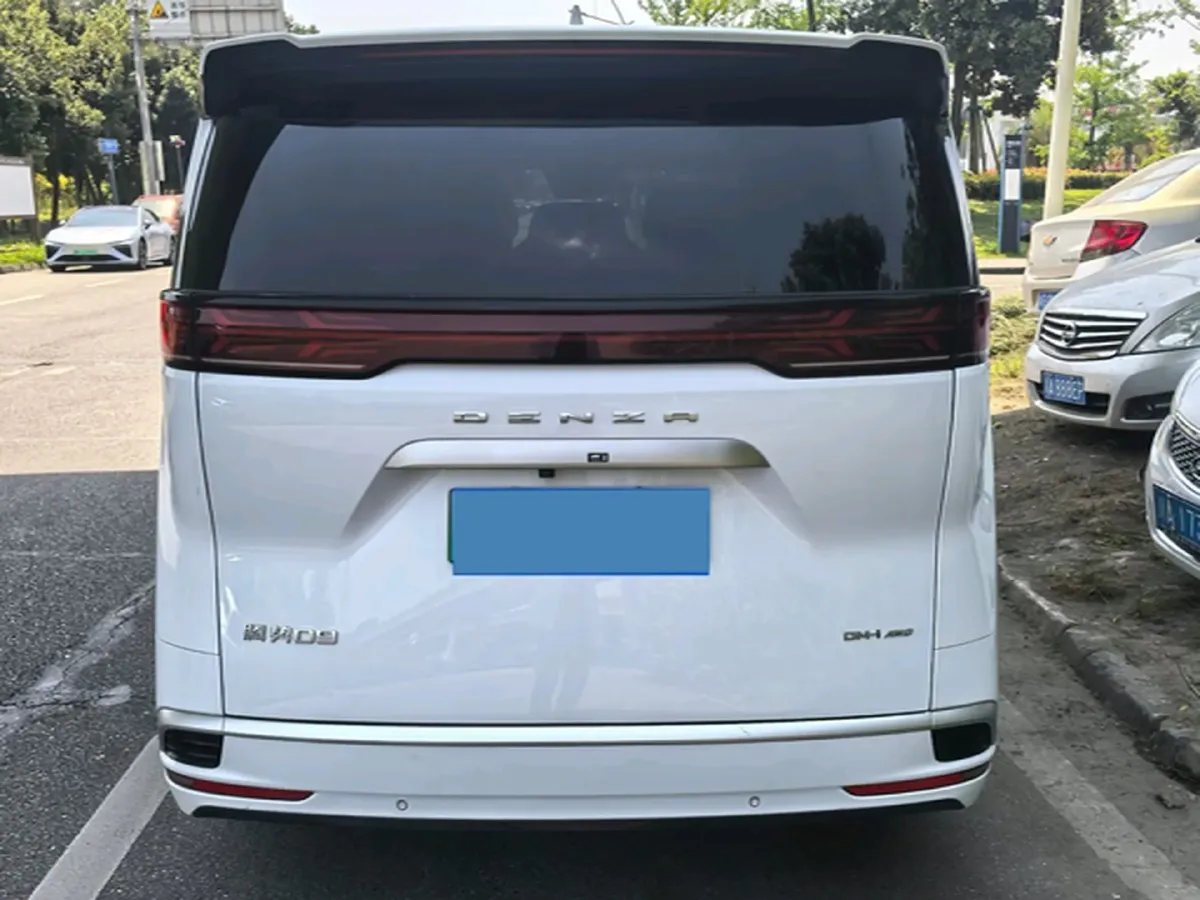 2024 Denza D9 1.5T 139HP L4 E-CVT PHEV 40KWH,autocango,china used car exporter,china ev exporter,chinese used car exporter,chinese used ev exporter