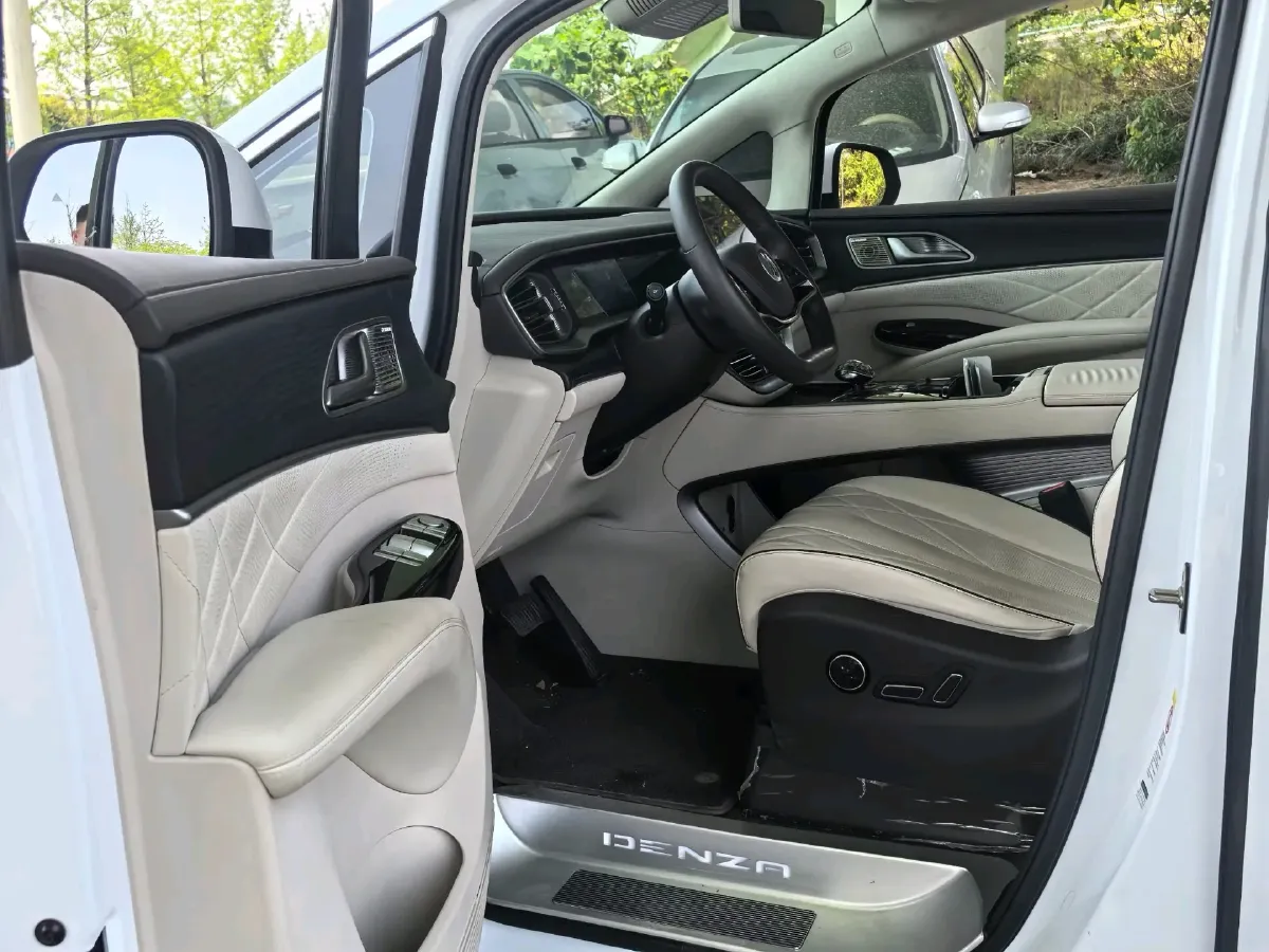 2024 Denza D9 1.5T 139HP L4 E-CVT PHEV 40KWH,autocango,china used car exporter,china ev exporter,chinese used car exporter,chinese used ev exporter