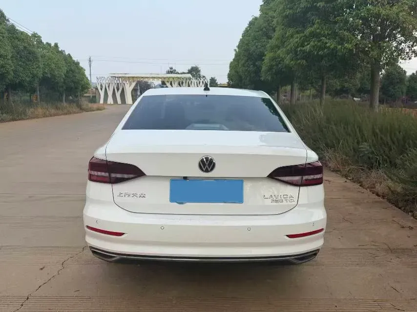 2021 Volkswagen Lavida 1.4T 150HP L4 7DCT,autocango,china used car exporter,china ev exporter,chinese used car exporter,chinese used ev exporter