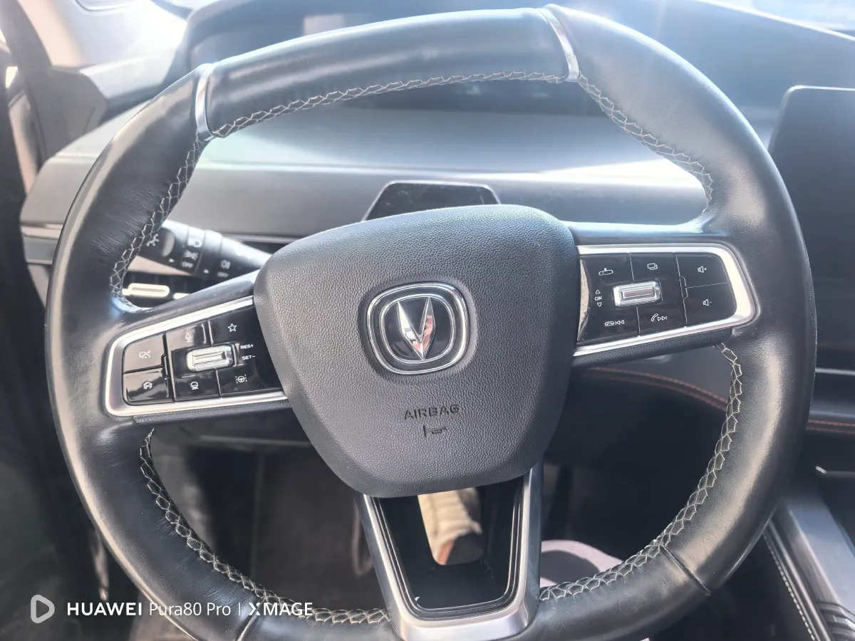 2021 ChangAn UNI-K 2.0T 233HP L4 8AT,autocango,china used car exporter,china ev exporter,chinese used car exporter,chinese used ev exporter