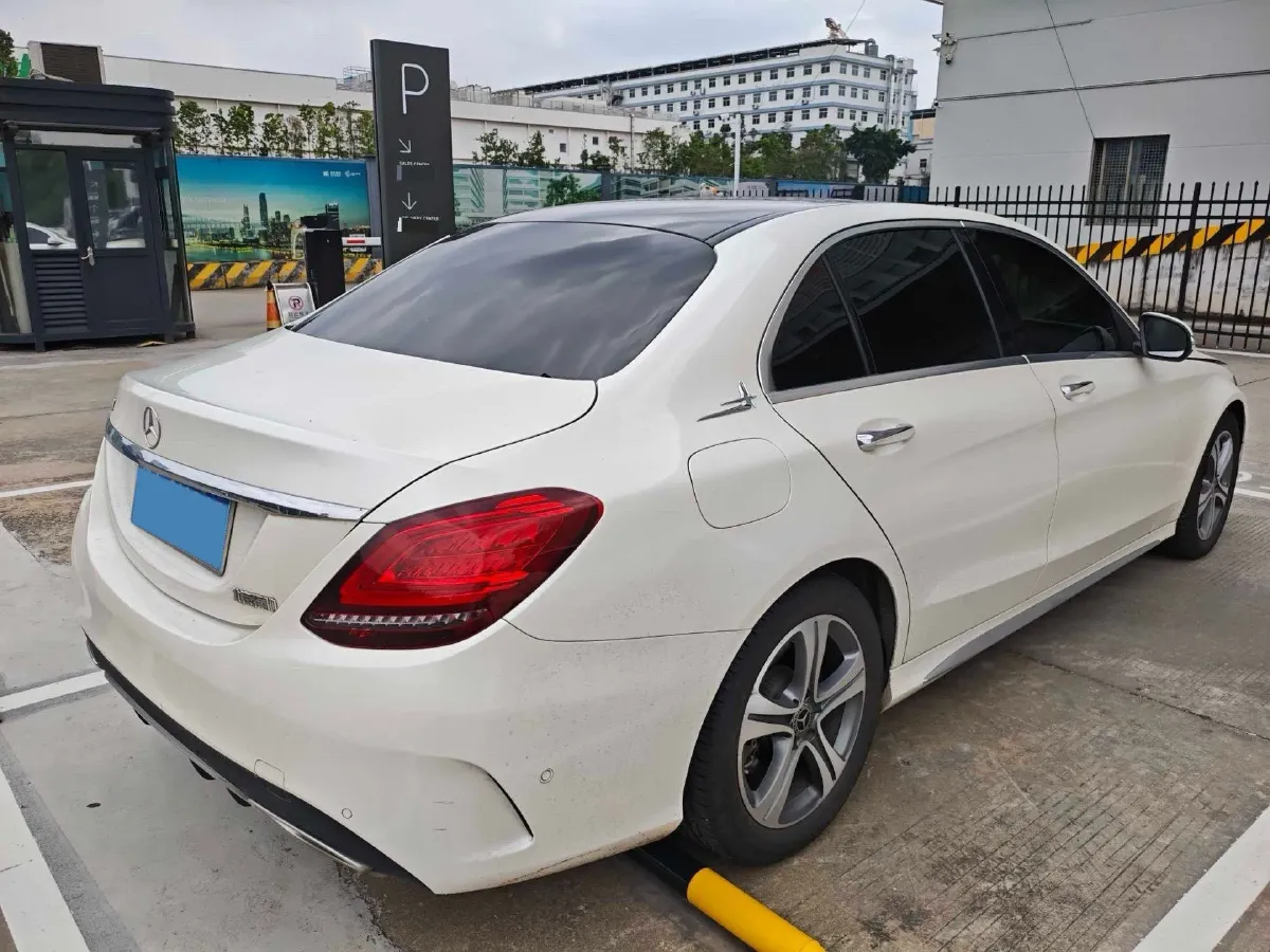 2020 Mercedes-Benz C Class 1.5T 184HP L4 9AT,autocango,china used car exporter,china ev exporter,chinese used car exporter,chinese used ev exporter