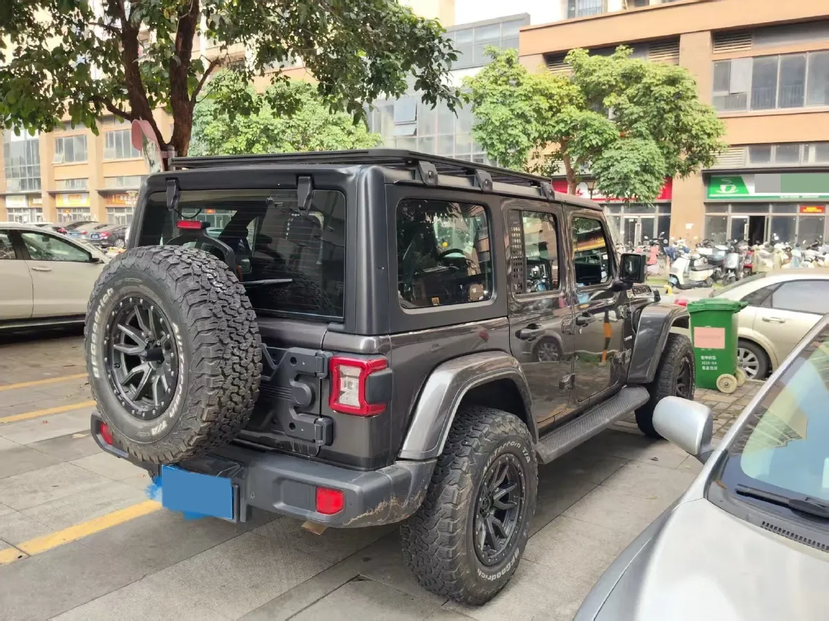 2021 Jeep Wrangler 2.0T 266HP L4 8AT,autocango,china used car exporter,china ev exporter,chinese used car exporter,chinese used ev exporter