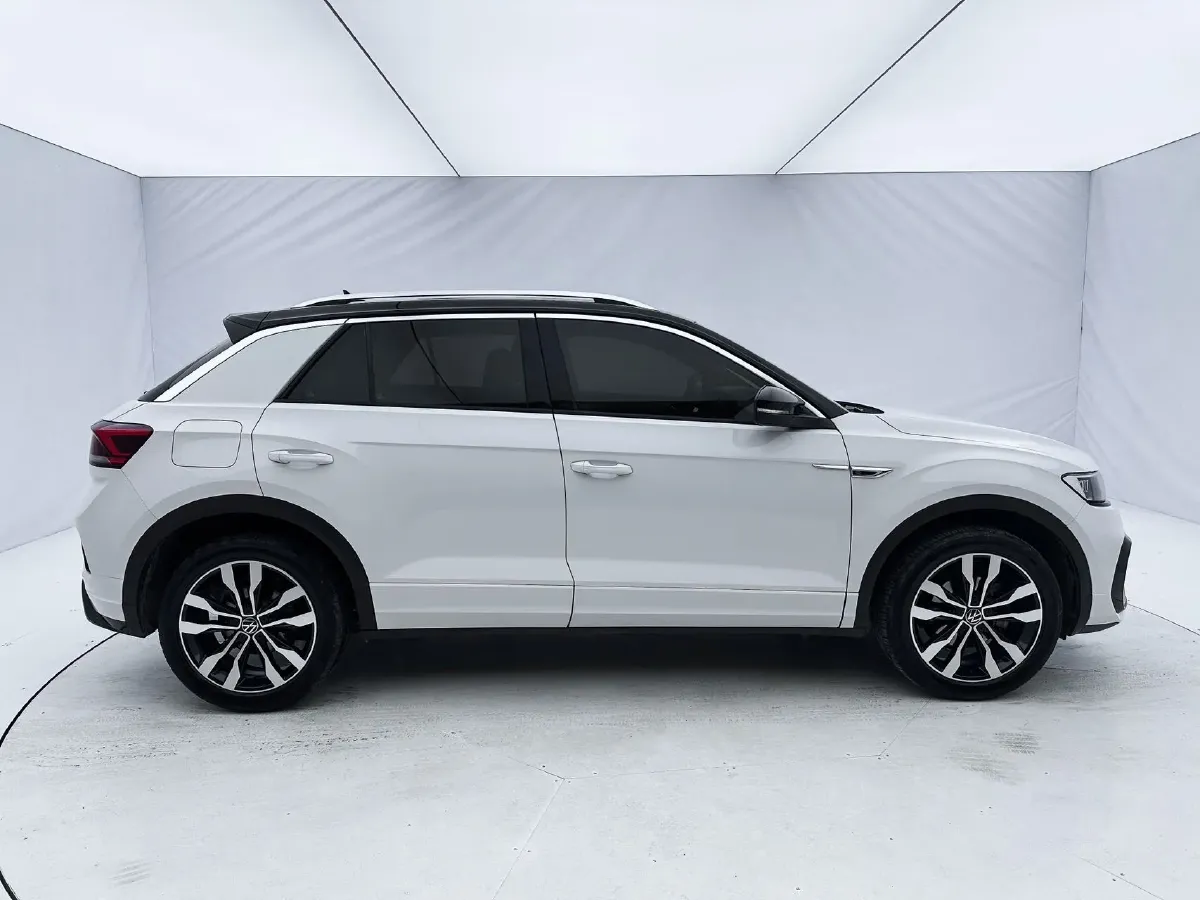 2021 Volkswagen T-Roc 1.4T 150HP L4 7DCT,autocango,china used car exporter,china ev exporter,chinese used car exporter,chinese used ev exporter