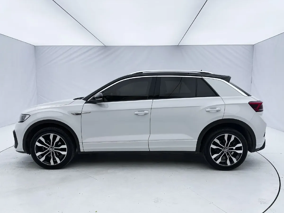 2021 Volkswagen T-Roc 1.4T 150HP L4 7DCT,autocango,china used car exporter,china ev exporter,chinese used car exporter,chinese used ev exporter