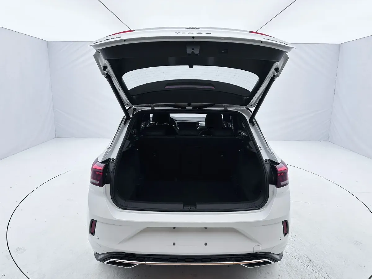 2021 Volkswagen T-Roc 1.4T 150HP L4 7DCT,autocango,china used car exporter,china ev exporter,chinese used car exporter,chinese used ev exporter