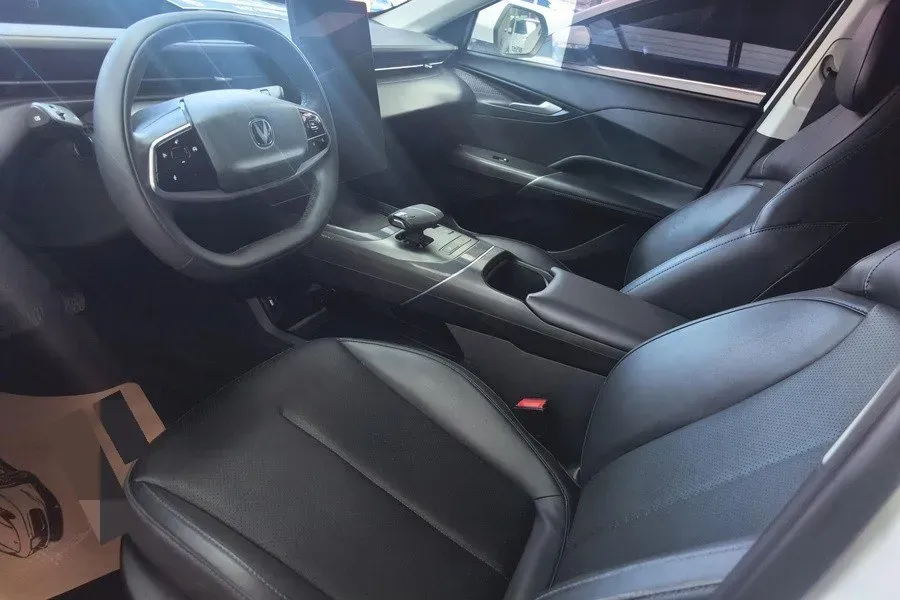 2023 ChangAn Lamore 1.5T 170HP L4 7DCT,autocango,china used car exporter,china ev exporter,chinese used car exporter,chinese used ev exporter