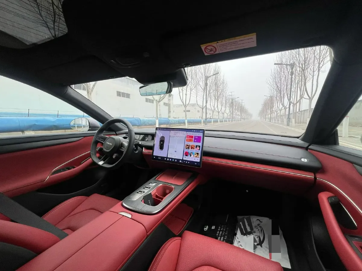 2024 MI SU7 BEV 73.6KWH,autocango,china used car exporter,china ev exporter,chinese used car exporter,chinese used ev exporter