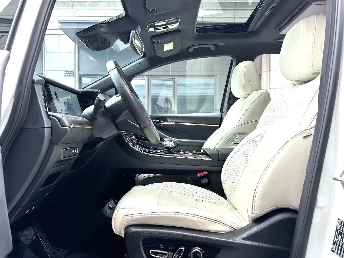 2023 GAC Trumpchi M8 2.0T 190HP L4 E-CVT Hybrid,autocango,china used car exporter,china ev exporter,chinese used car exporter,chinese used ev exporter