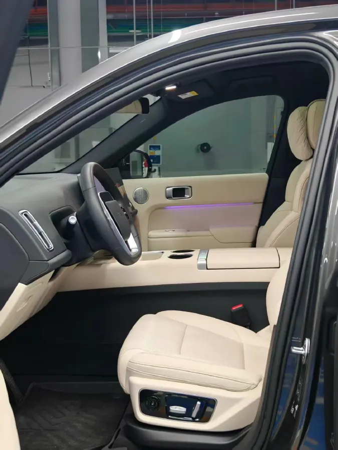 2023 Li L7 Range Extended 154HP REEV 40.9KWH,autocango,china used car exporter,china ev exporter,chinese used car exporter,chinese used ev exporter
