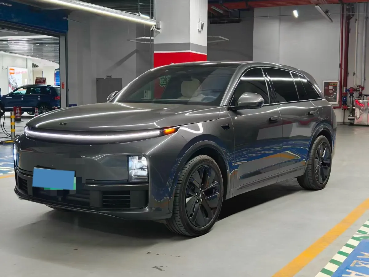 2023 Li L7 Range Extended 154HP REEV 40.9KWH,autocango,china used car exporter,china ev exporter,chinese used car exporter,chinese used ev exporter