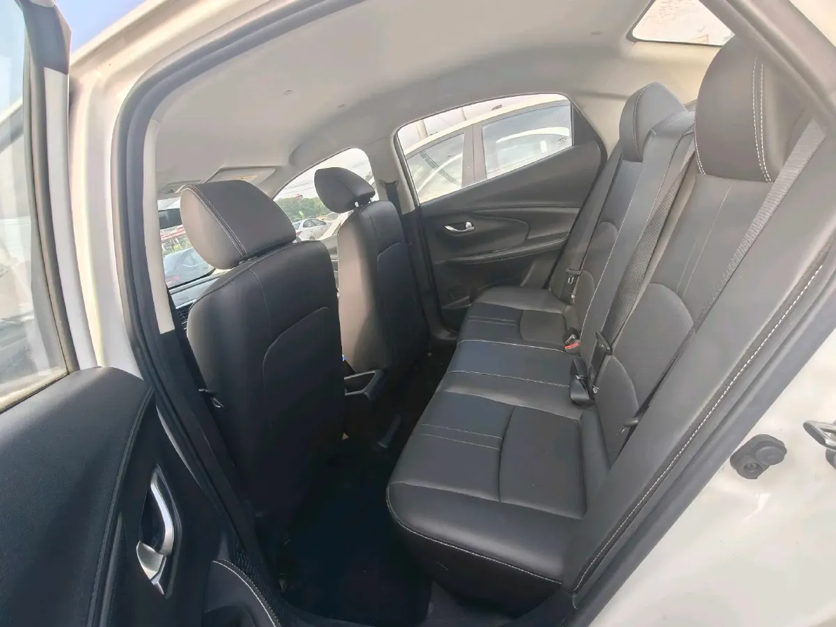 2019 ChangAn Alsvin 1.5L 107HP L4 5DCT,autocango,china used car exporter,china ev exporter,chinese used car exporter,chinese used ev exporter