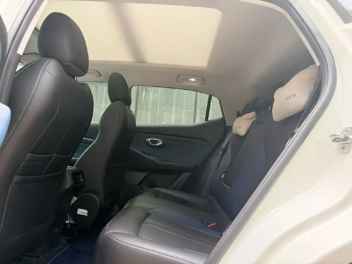 2024 GAC Trumpchi GS3 1.5T 177HP L4 7DCT,autocango,china used car exporter,china ev exporter,chinese used car exporter,chinese used ev exporter